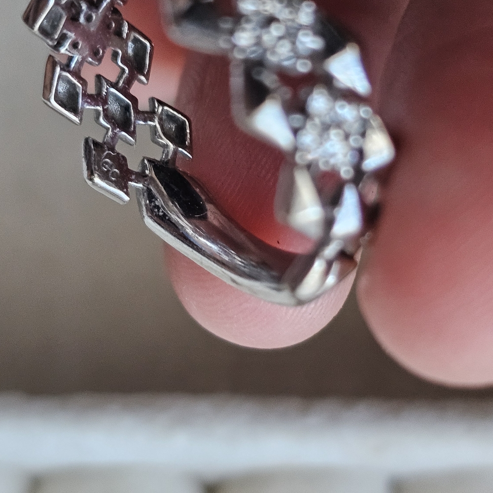Gabriel&Co White Gold Diamond Band - Picture 4 of 9